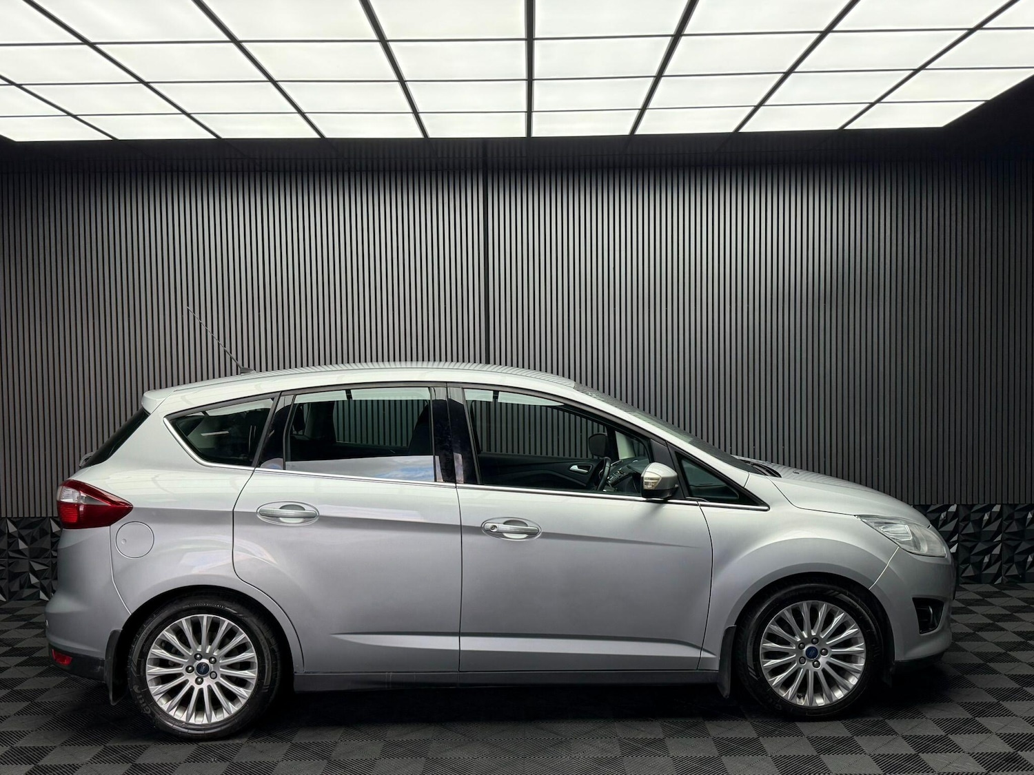 Used Ford C-Max 2015 for sale - 77646999: Photo 15