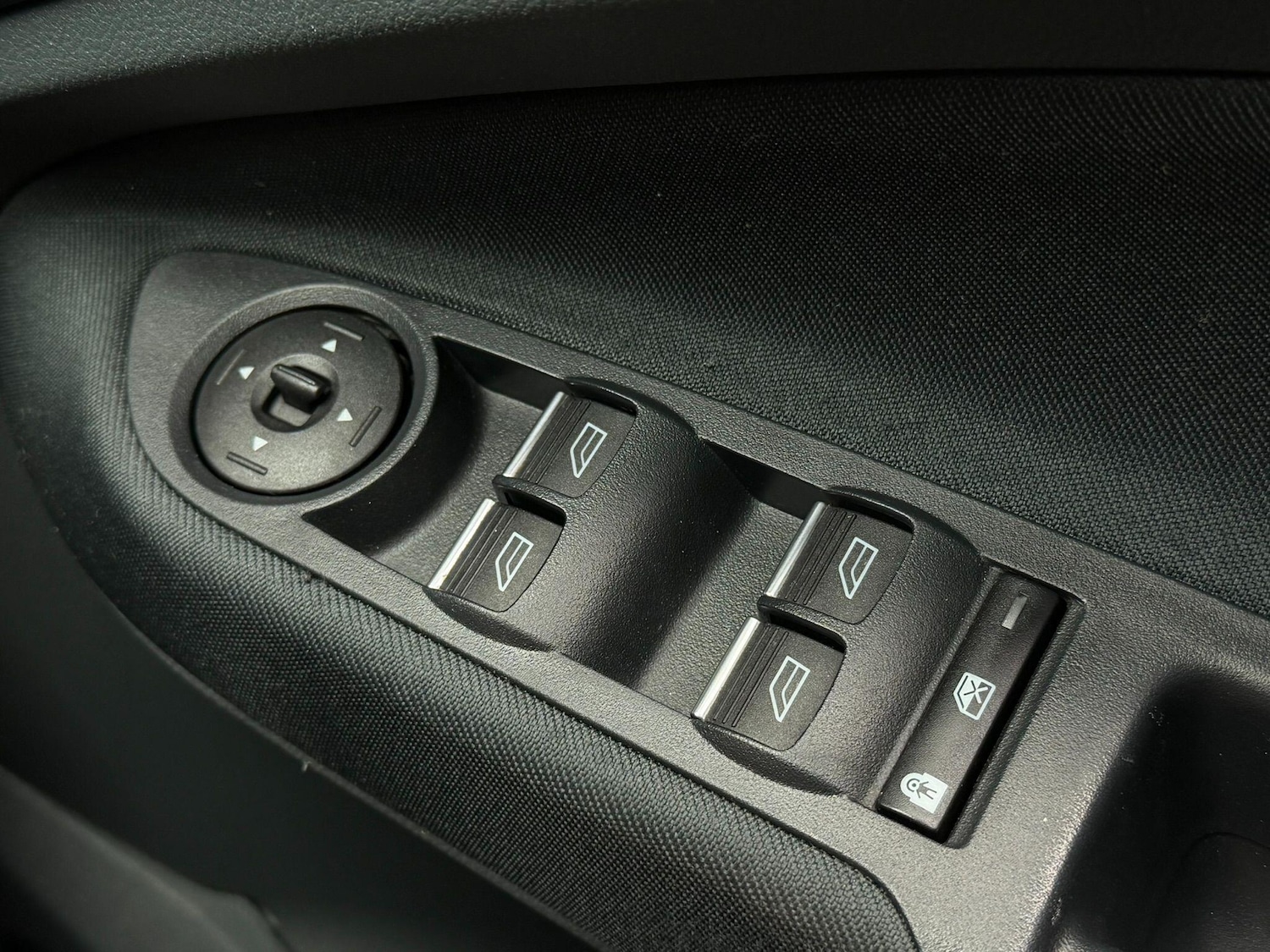 Used Ford C-Max 2015 for sale - 77646999: Photo 31