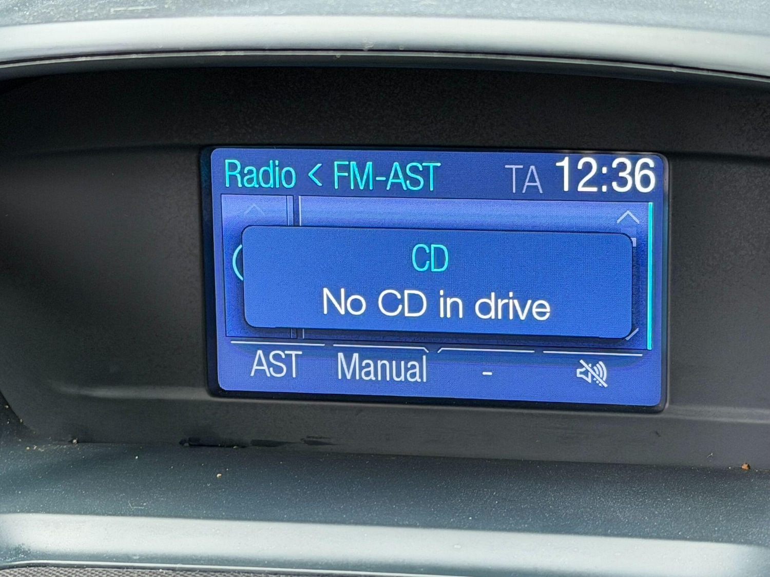 Used Ford C-Max 2015 for sale - 77646999: Photo 39