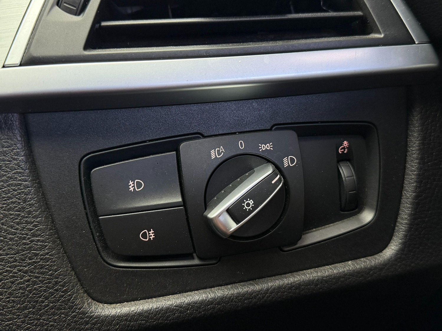 Used BMW 3 Series 2017 for sale - 77377313: Photo 30