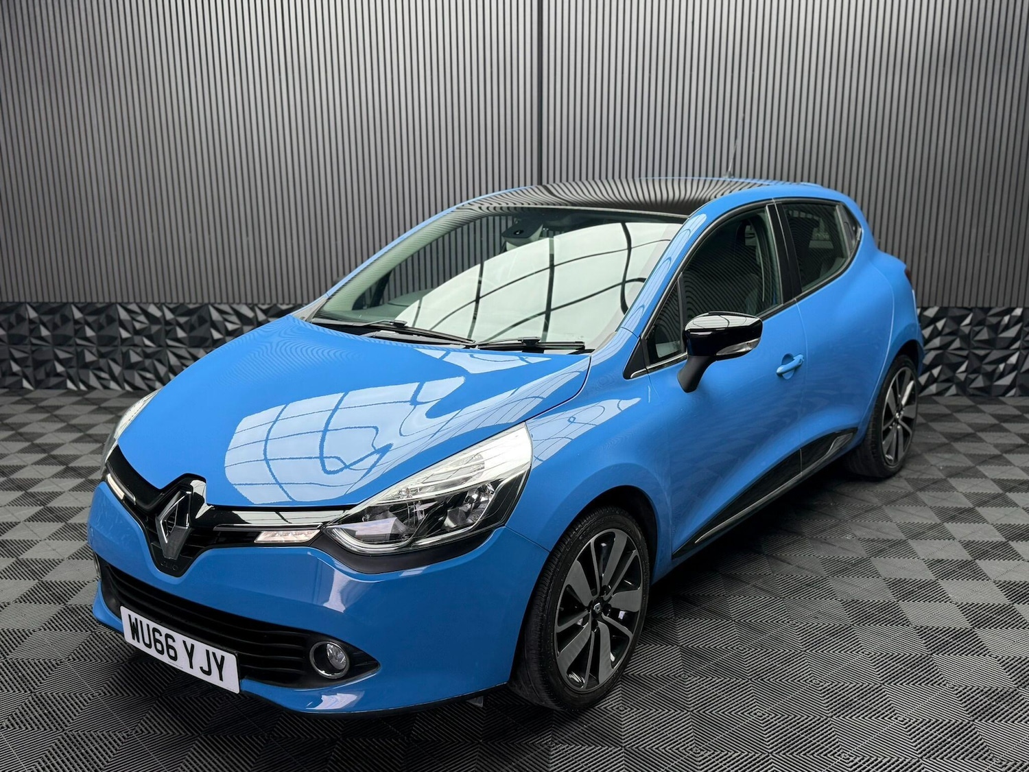Used Renault Clio 2016 for sale - 77054014: Photo 11