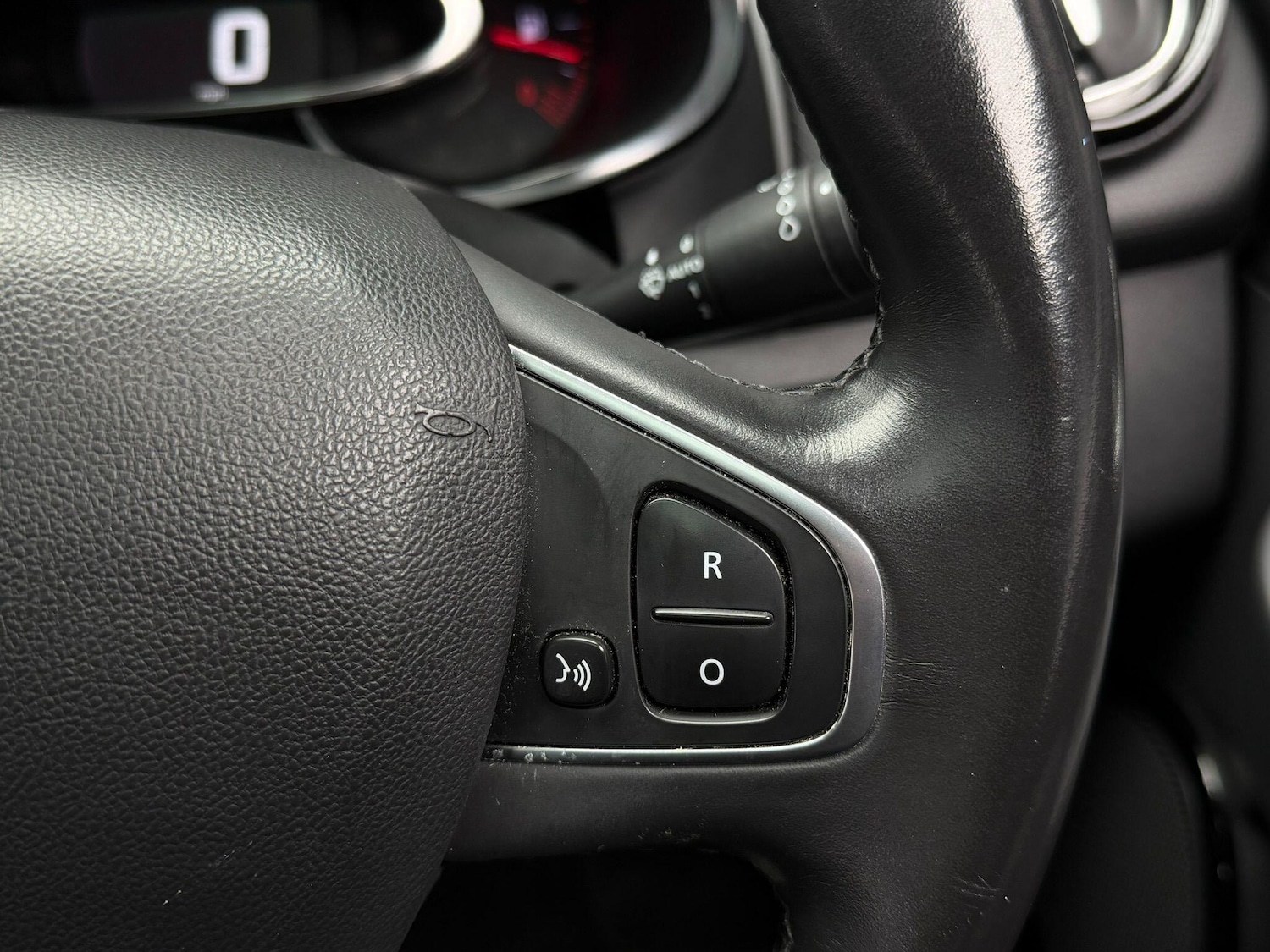 Used Renault Clio 2016 for sale - 77054014: Photo 29