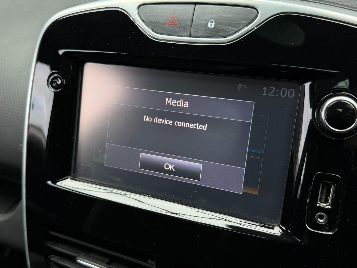 Used Renault Clio 2016 for sale - 77054014: Photo 41