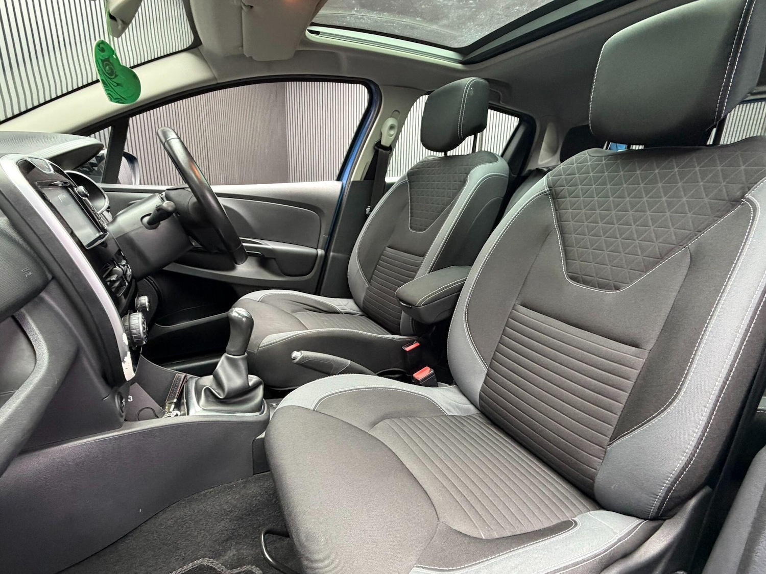 Used Renault Clio 2016 for sale - 77054014: Photo 54