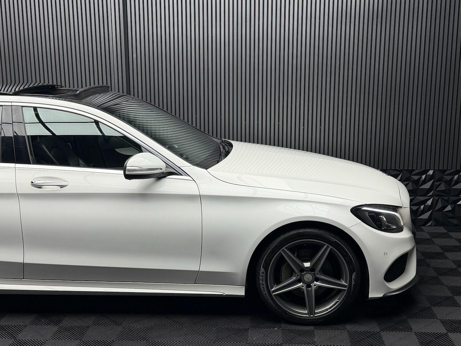 Used Mercedes-Benz C Class 2014 for sale - 77377339: Photo 15