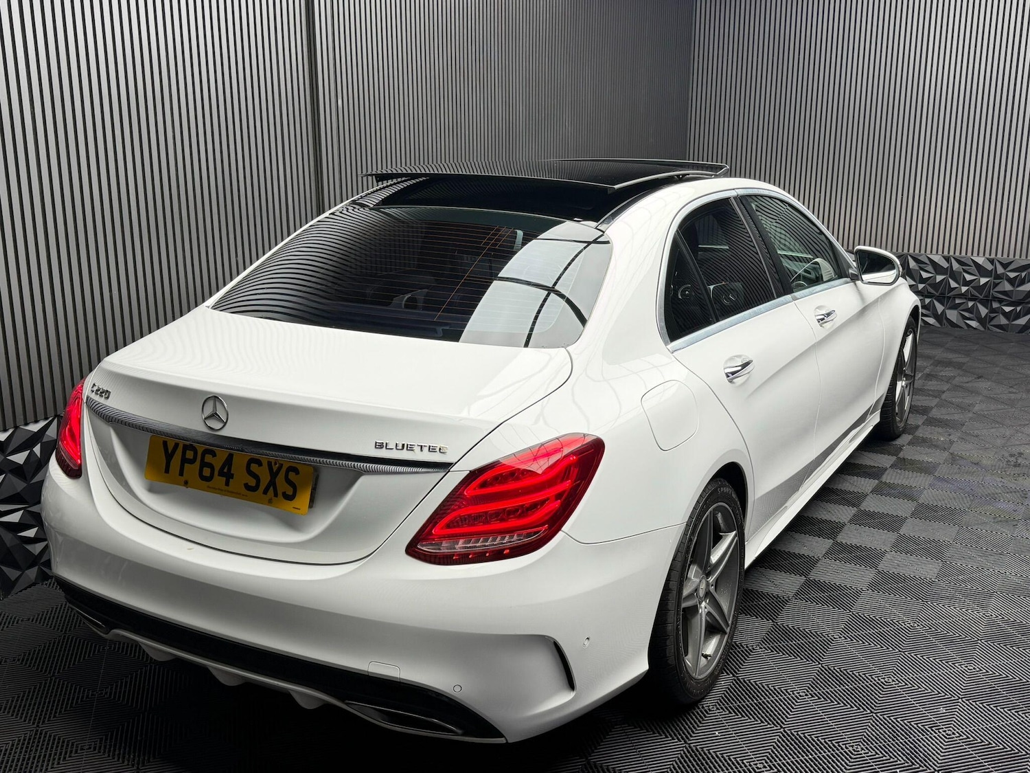 Used Mercedes-Benz C Class 2014 for sale - 77377339: Photo 16