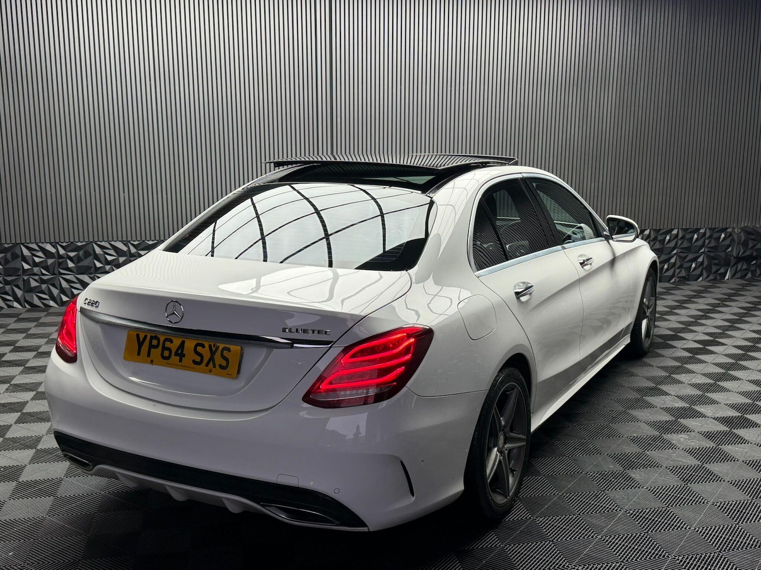 Used Mercedes-Benz C Class 2014 for sale - 77377339: Photo 18