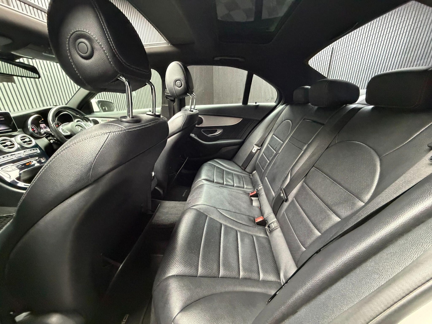 Used Mercedes-Benz C Class 2014 for sale - 77377339: Photo 19