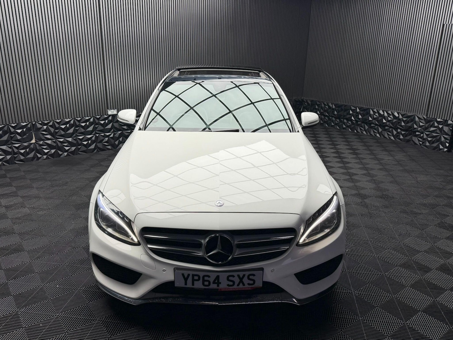 Used Mercedes-Benz C Class 2014 for sale - 77377339: Photo 3