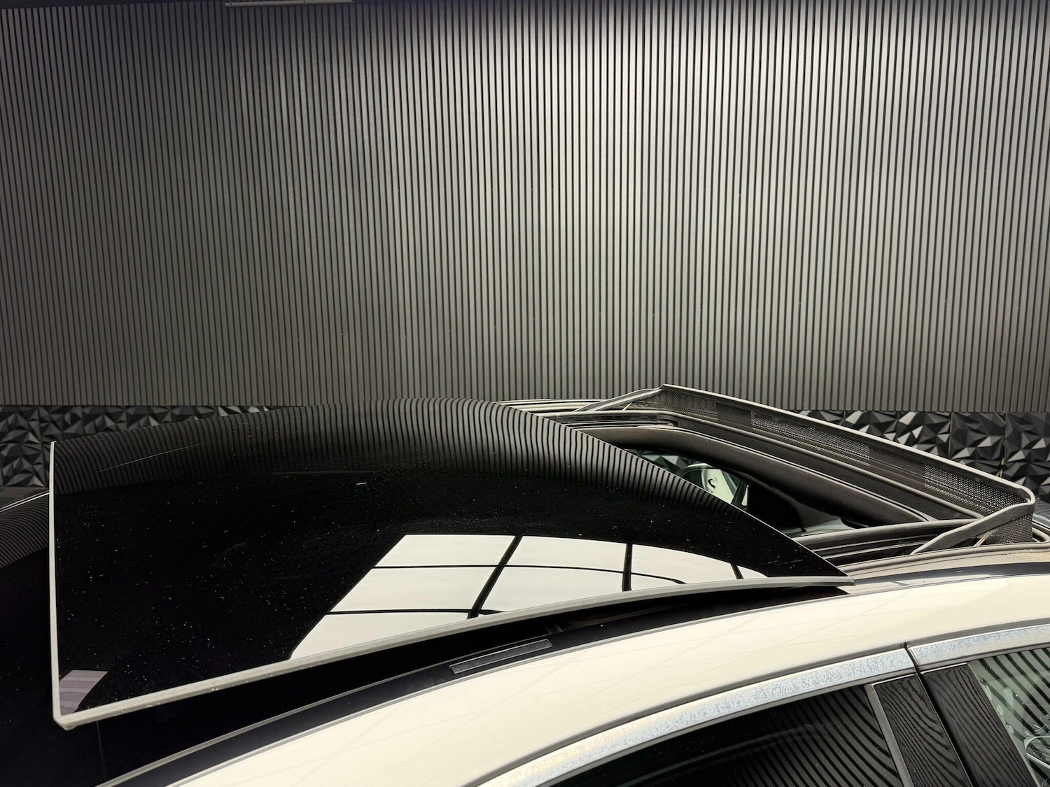 Used Mercedes-Benz C Class 2014 for sale - 77377339: Photo 51