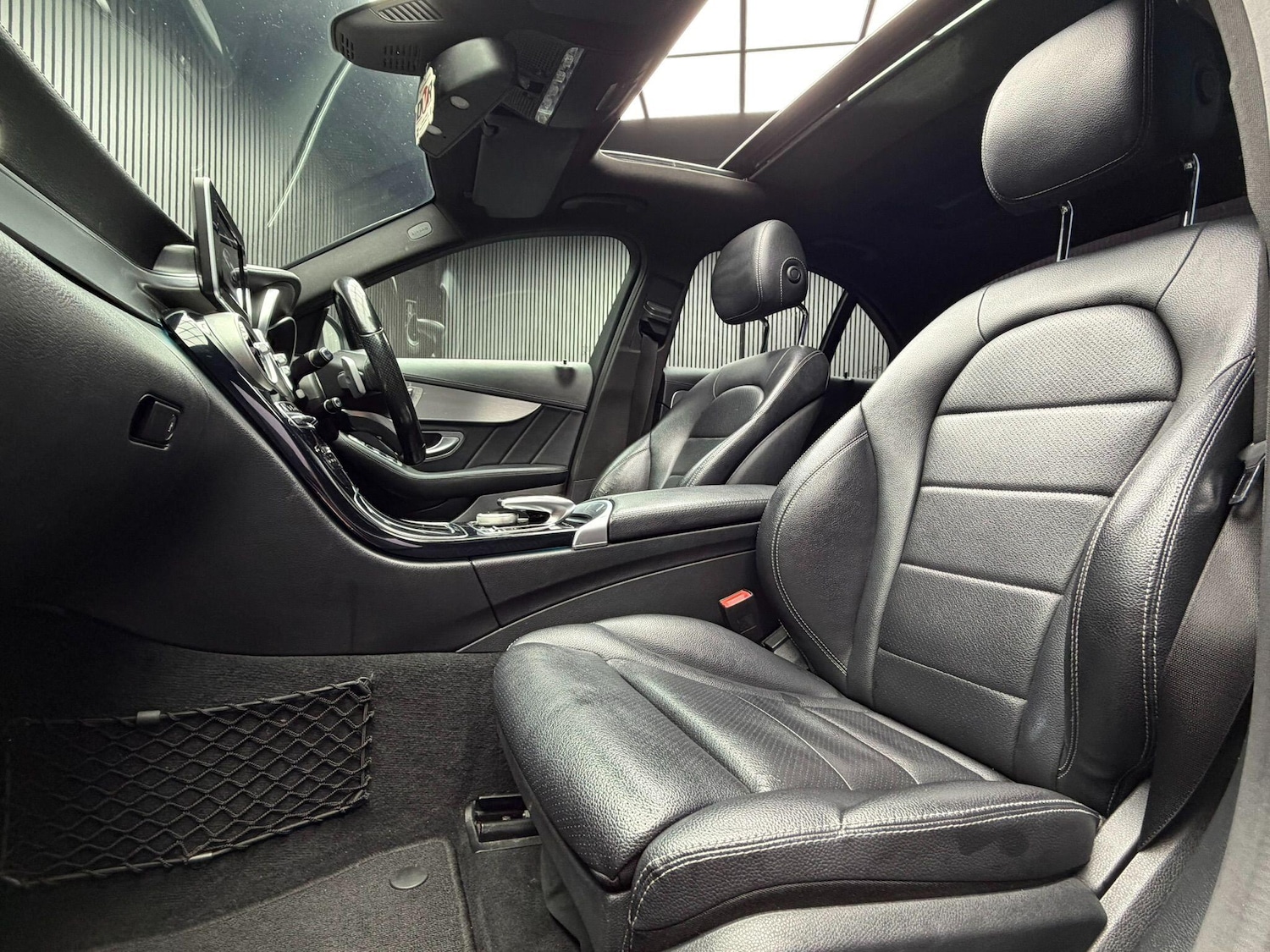 Used Mercedes-Benz C Class 2014 for sale - 77377339: Photo 52