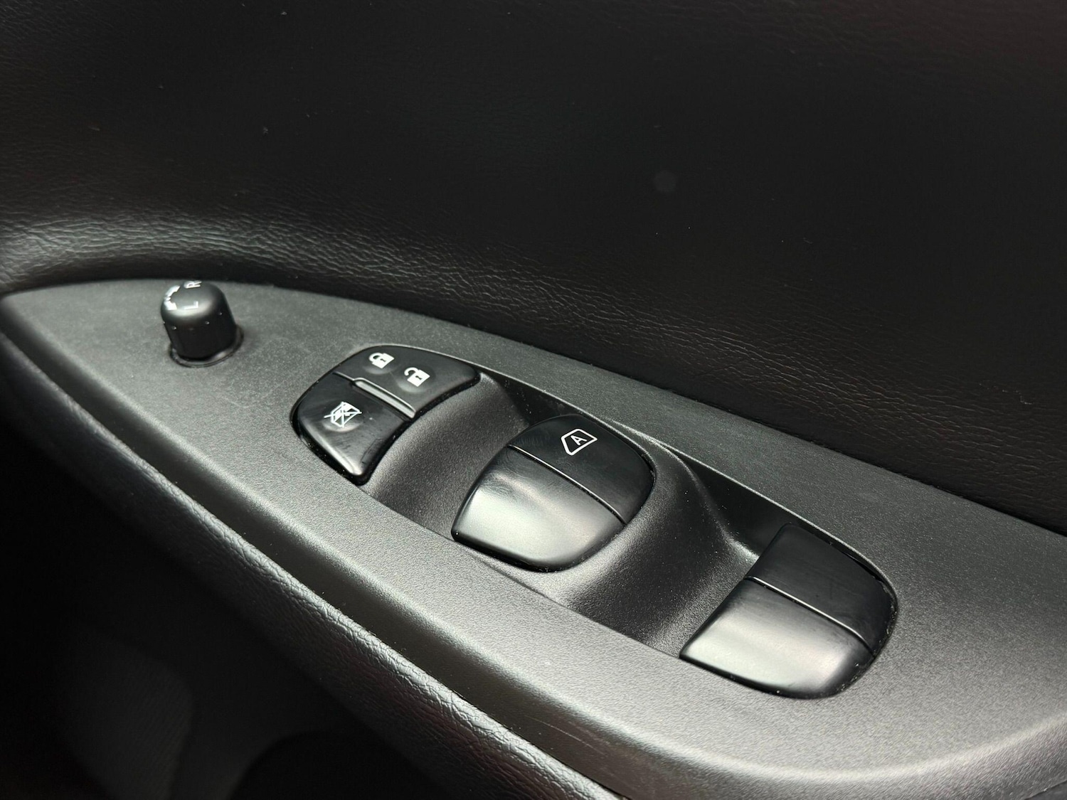 Used Nissan Pulsar 2015 for sale - 77646735: Photo 25