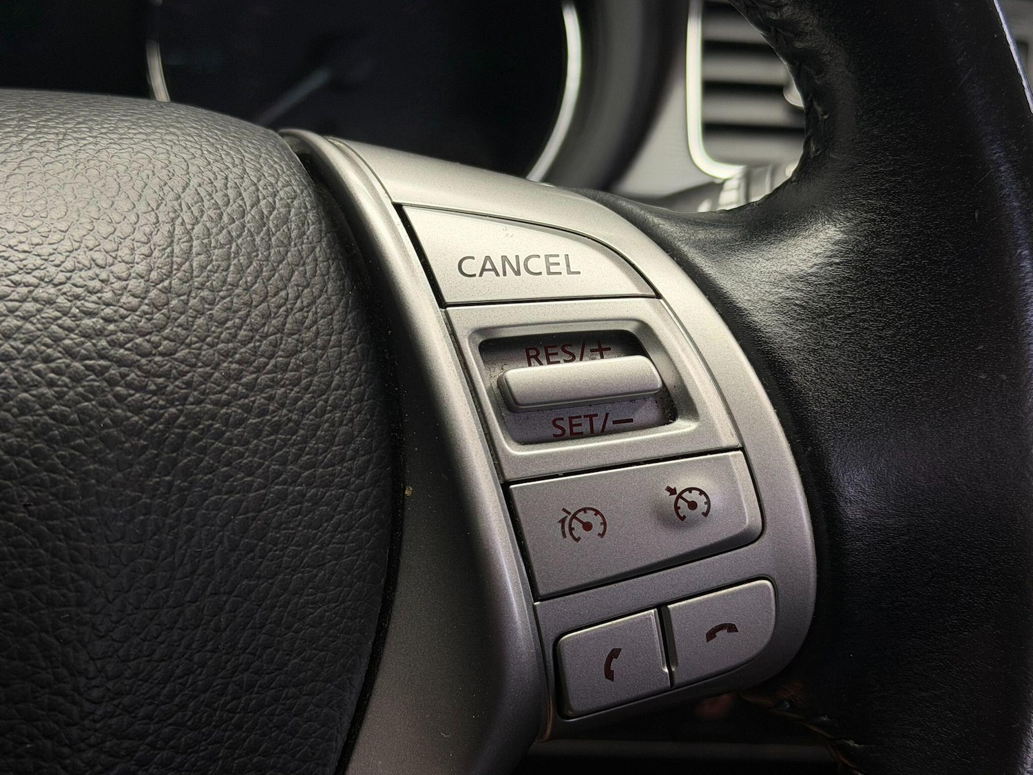 Used Nissan Pulsar 2015 for sale - 77646735: Photo 31