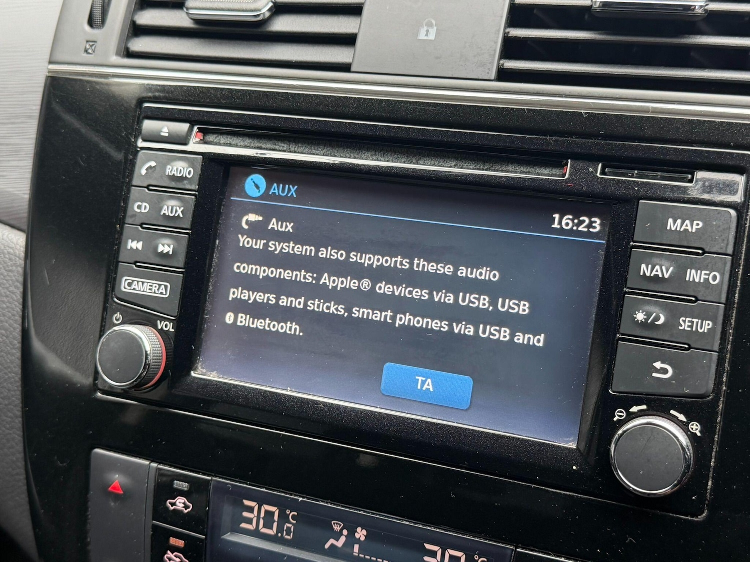 Used Nissan Pulsar 2015 for sale - 77646735: Photo 41