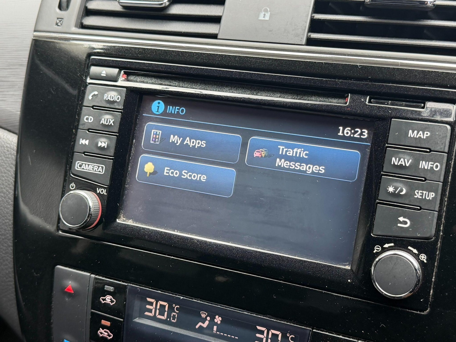 Used Nissan Pulsar 2015 for sale - 77646735: Photo 45