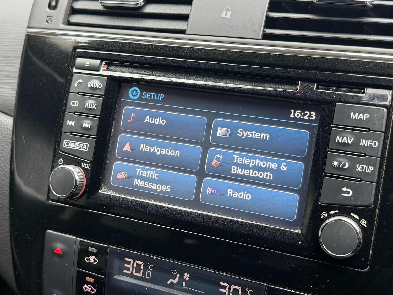 Used Nissan Pulsar 2015 for sale - 77646735: Photo 46