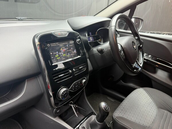 Used Renault Clio 2014 for sale - 76318168: Photo 23
