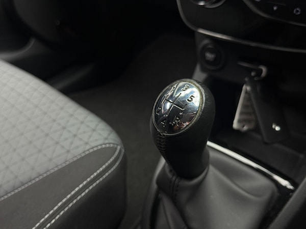 Used Renault Clio 2014 for sale - 76318168: Photo 25
