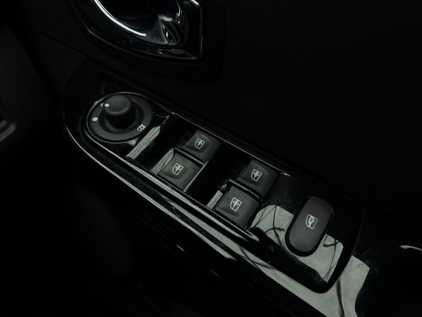 Used Renault Clio 2014 for sale - 76318168: Photo 30