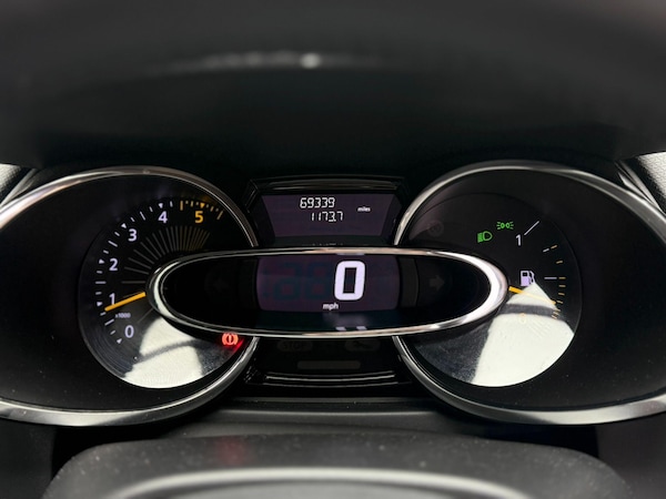 Used Renault Clio 2014 for sale - 76318168: Photo 50