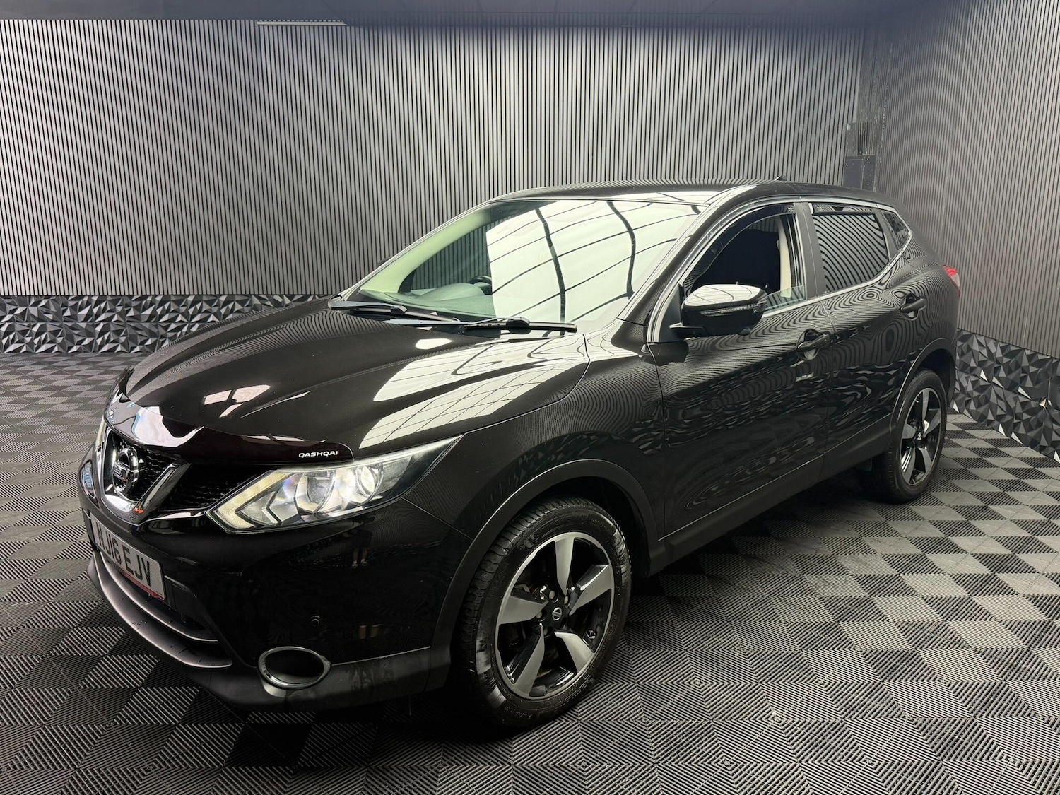 Used Nissan Qashqai 2016 for sale - 77646674: Photo 4