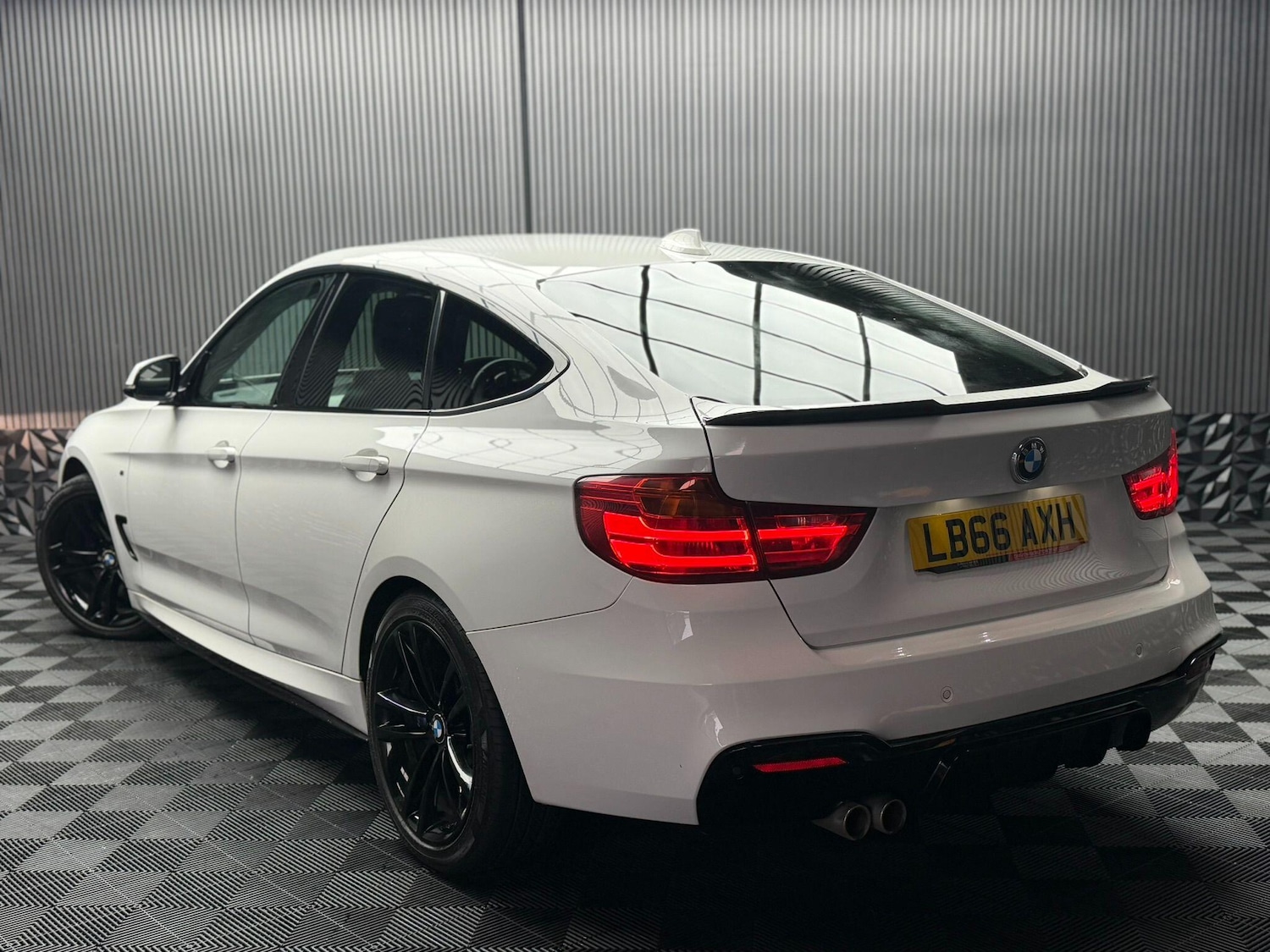 Used BMW 3 Series 2016 for sale - 77559987: Photo 10