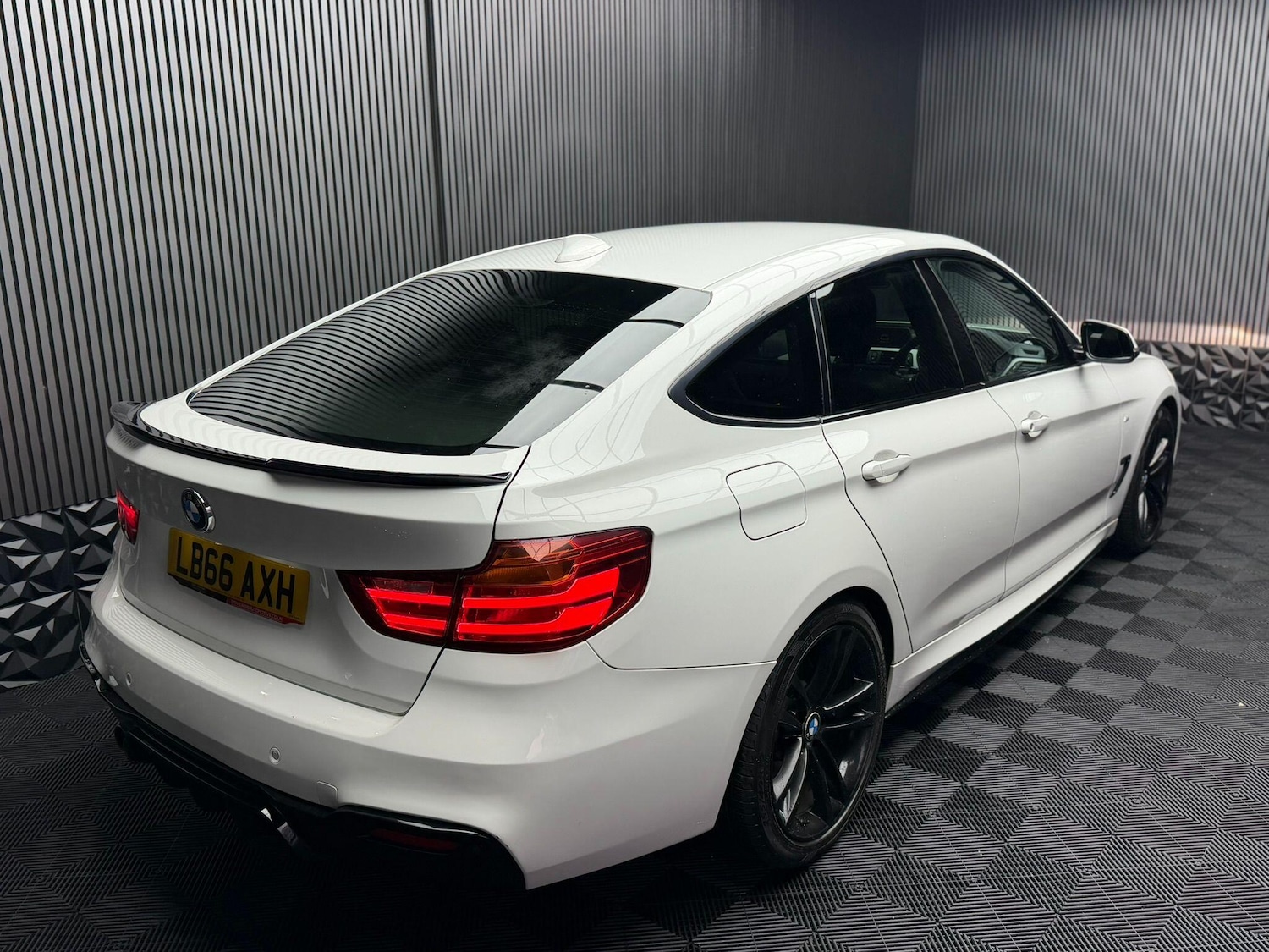 Used BMW 3 Series 2016 for sale - 77559987: Photo 17