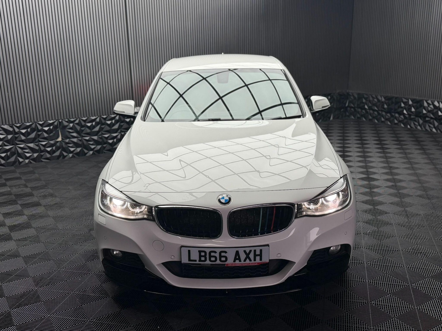 Used BMW 3 Series 2016 for sale - 77559987: Photo 3