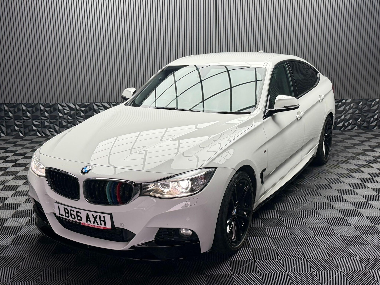 Used BMW 3 Series 2016 for sale - 77559987: Photo 9