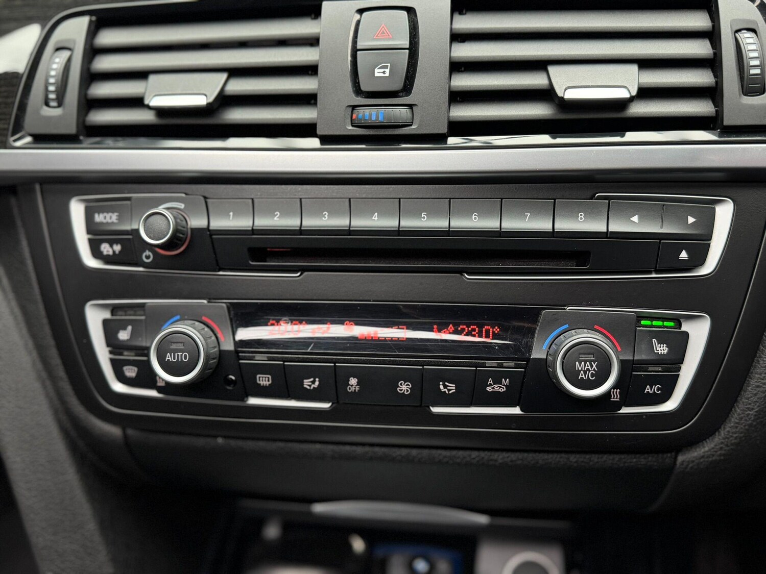 Used BMW 3 Series 2014 for sale - 77909337: Photo 68