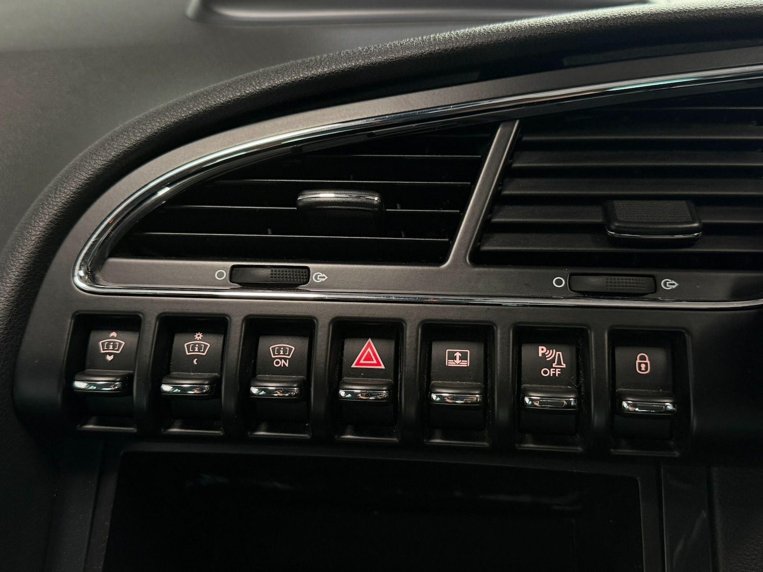 Used Peugeot 3008 for sale - 78135960: Photo 35