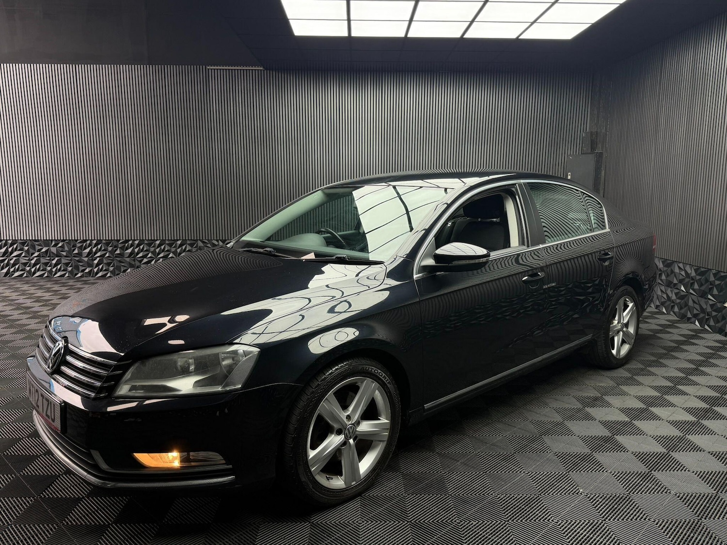 Used Volkswagen Passat 2012 for sale - 77909326: Photo 10