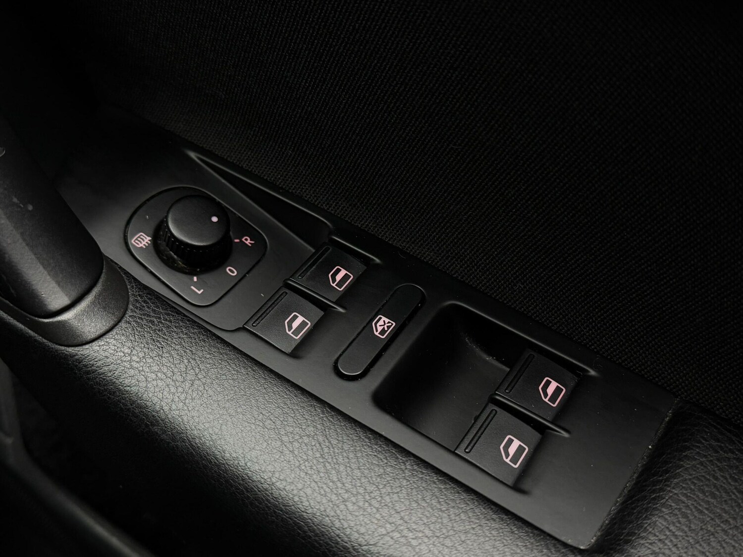 Used Volkswagen Passat 2012 for sale - 77909326: Photo 25