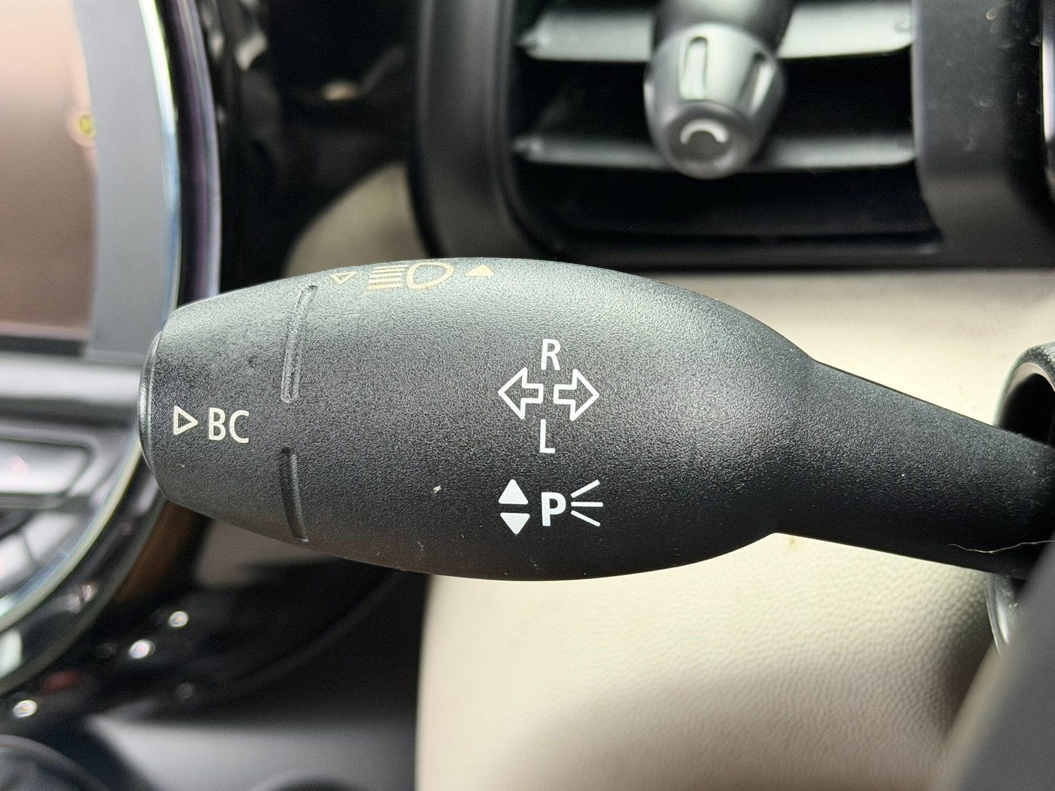 Used MINI Hatch 2015 for sale - 76993851: Photo 37