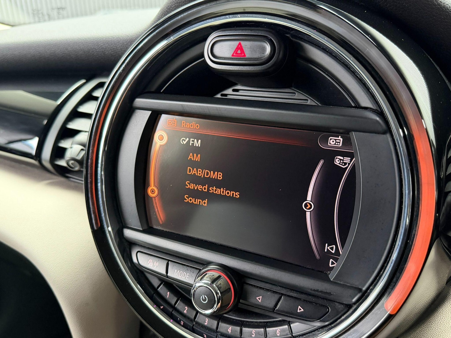 Used MINI Hatch 2015 for sale - 76993851: Photo 40