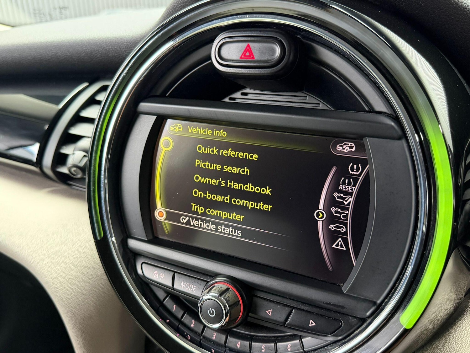 Used MINI Hatch 2015 for sale - 76993851: Photo 46