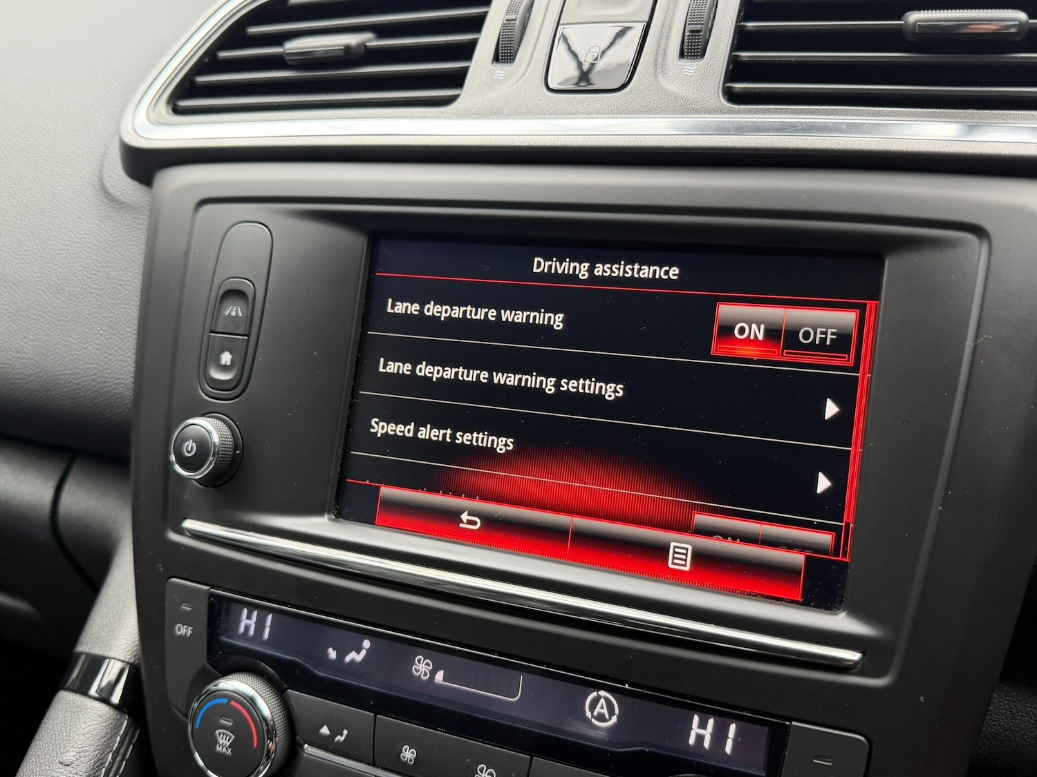 Used Renault Kadjar 2017 for sale - 77647003: Photo 39