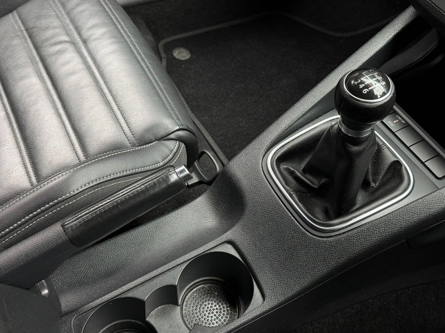 Used Volkswagen Scirocco 2012 for sale - 77559376: Photo 19