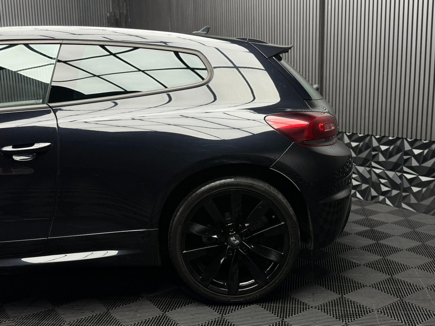 Used Volkswagen Scirocco 2012 for sale - 77559376: Photo 32