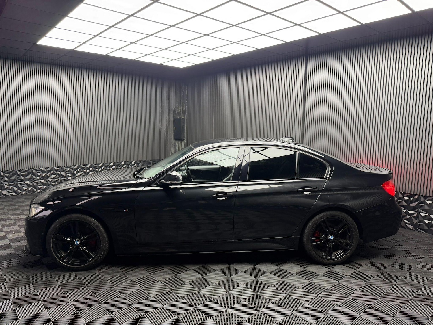 Used BMW 3 Series 2018 for sale - 77559172: Photo 13