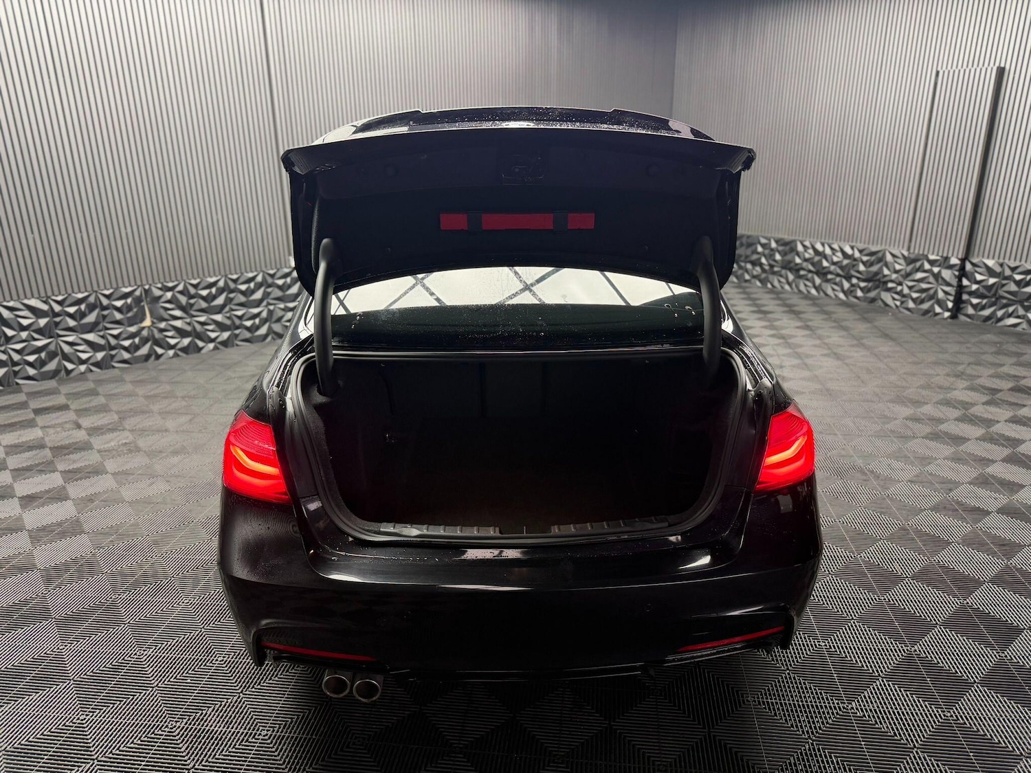 Used BMW 3 Series 2018 for sale - 77559172: Photo 16