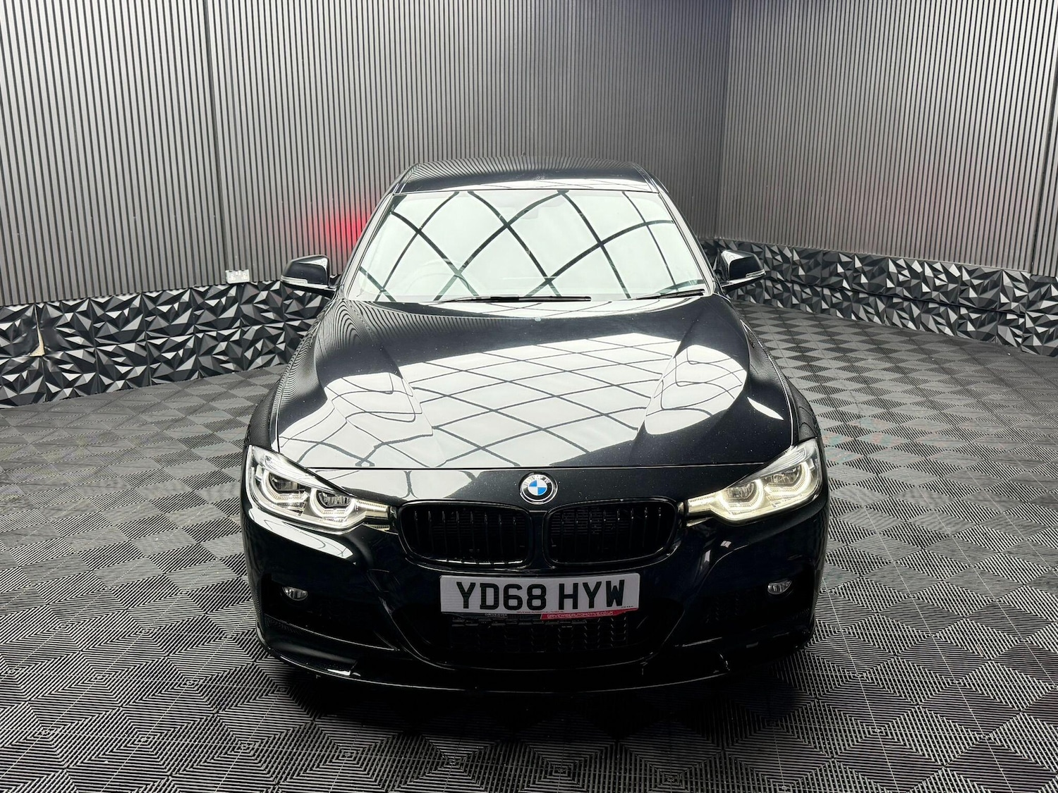 Used BMW 3 Series 2018 for sale - 77559172: Photo 3