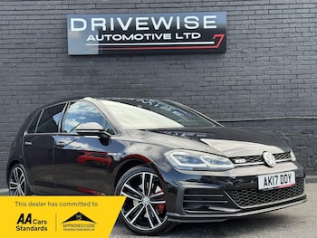 Used Volkswagen Golf 2017 for sale - 75927936: Photo