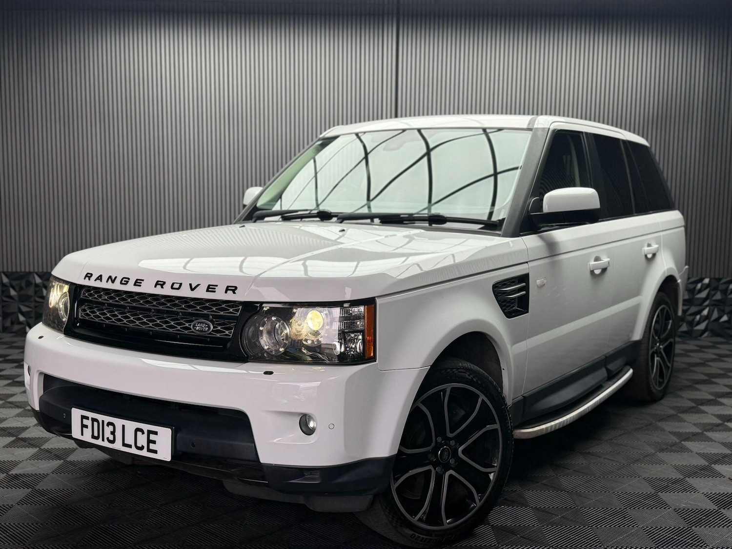 Used Land Rover Range Rover Sport 2013 for sale - 77015514: Photo 11