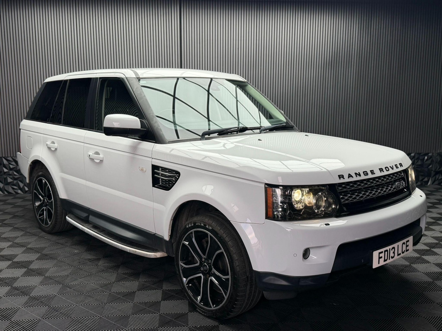 Used Land Rover Range Rover Sport 2013 for sale - 77015514: Photo 9