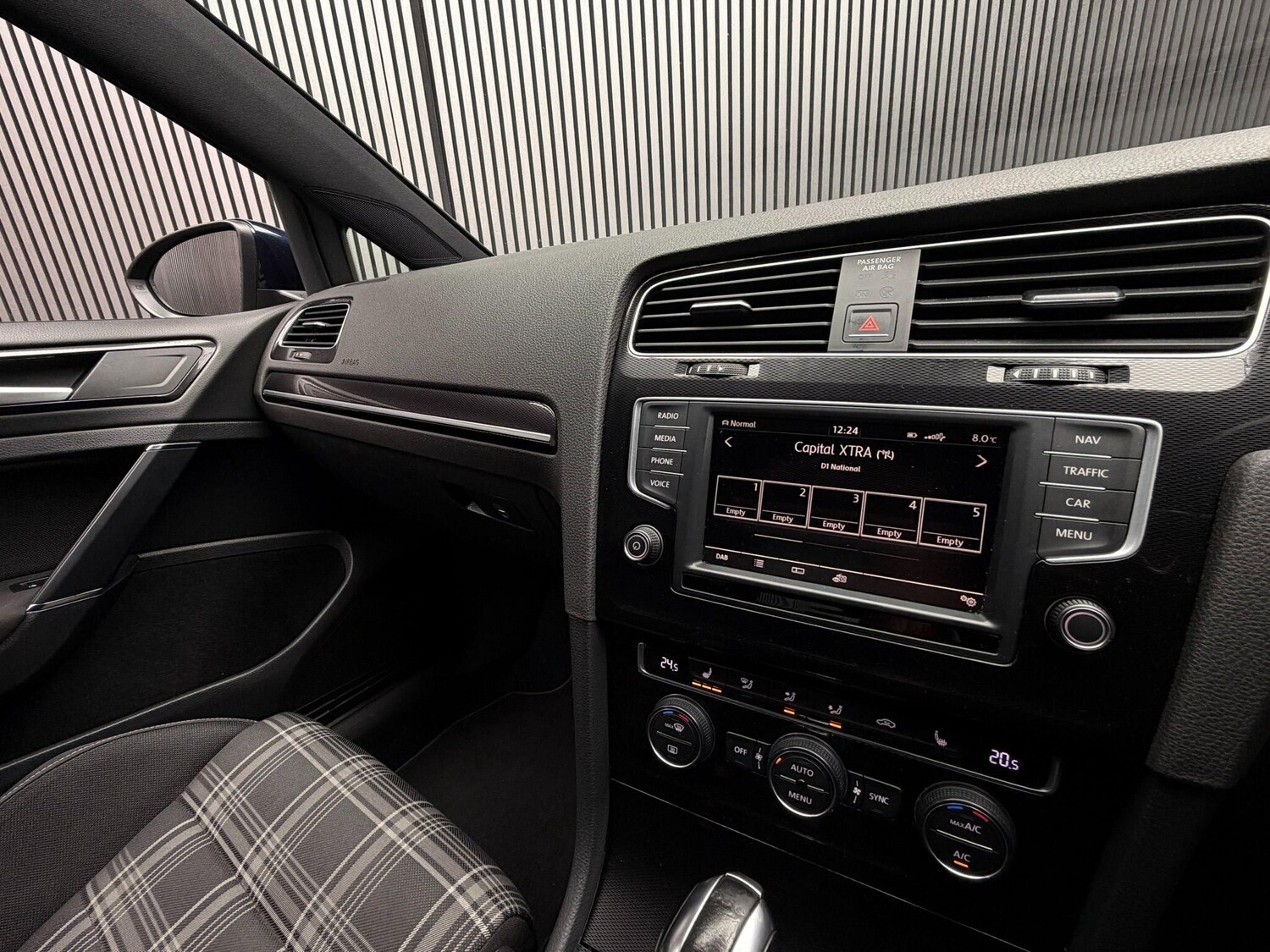 Used Volkswagen Golf 2015 for sale - 77909162: Photo 20