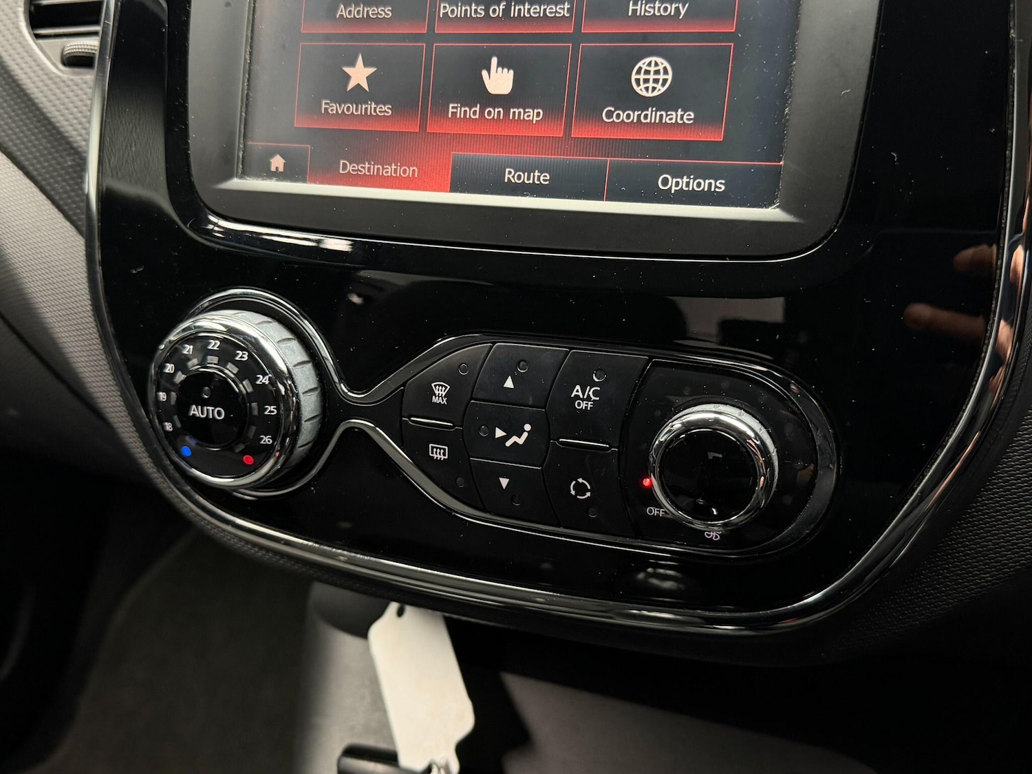 Used Renault Captur 2015 for sale - 77559173: Photo 34