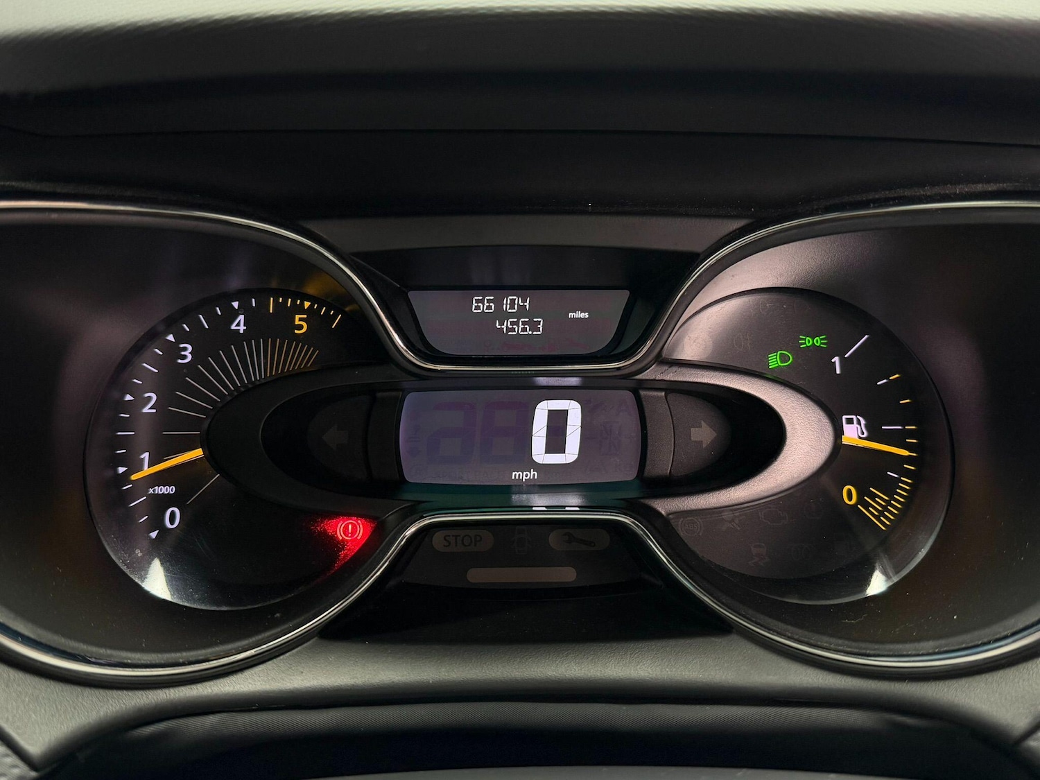 Used Renault Captur 2015 for sale - 77559173: Photo 42