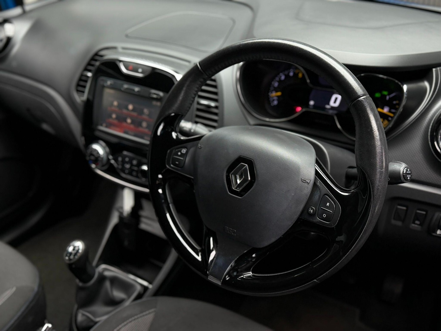 Used Renault Captur 2015 for sale - 77559173: Photo 44