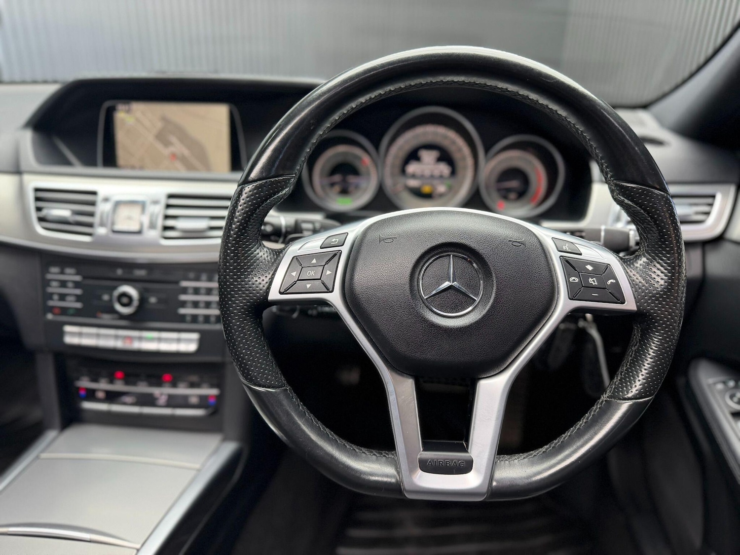 Used Mercedes-Benz E Class 2016 for sale - 78184358: Photo 62